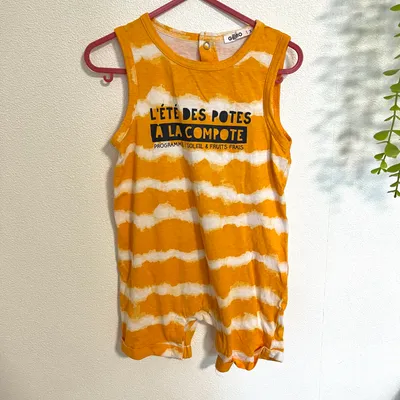 Très jolie combi short pour petit garçon 